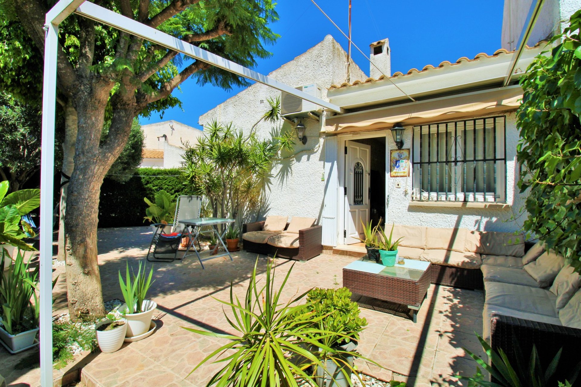Resale - Bungalow -
La Florida