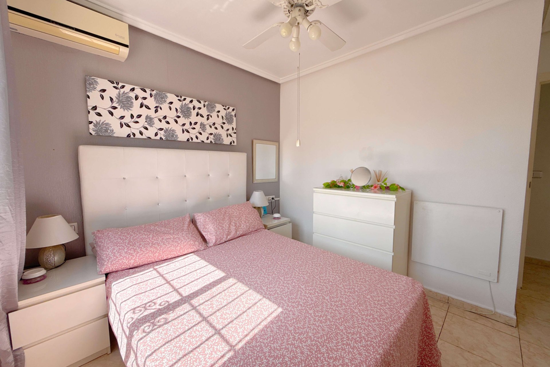 Resale - Bungalow -
Play Flamenca