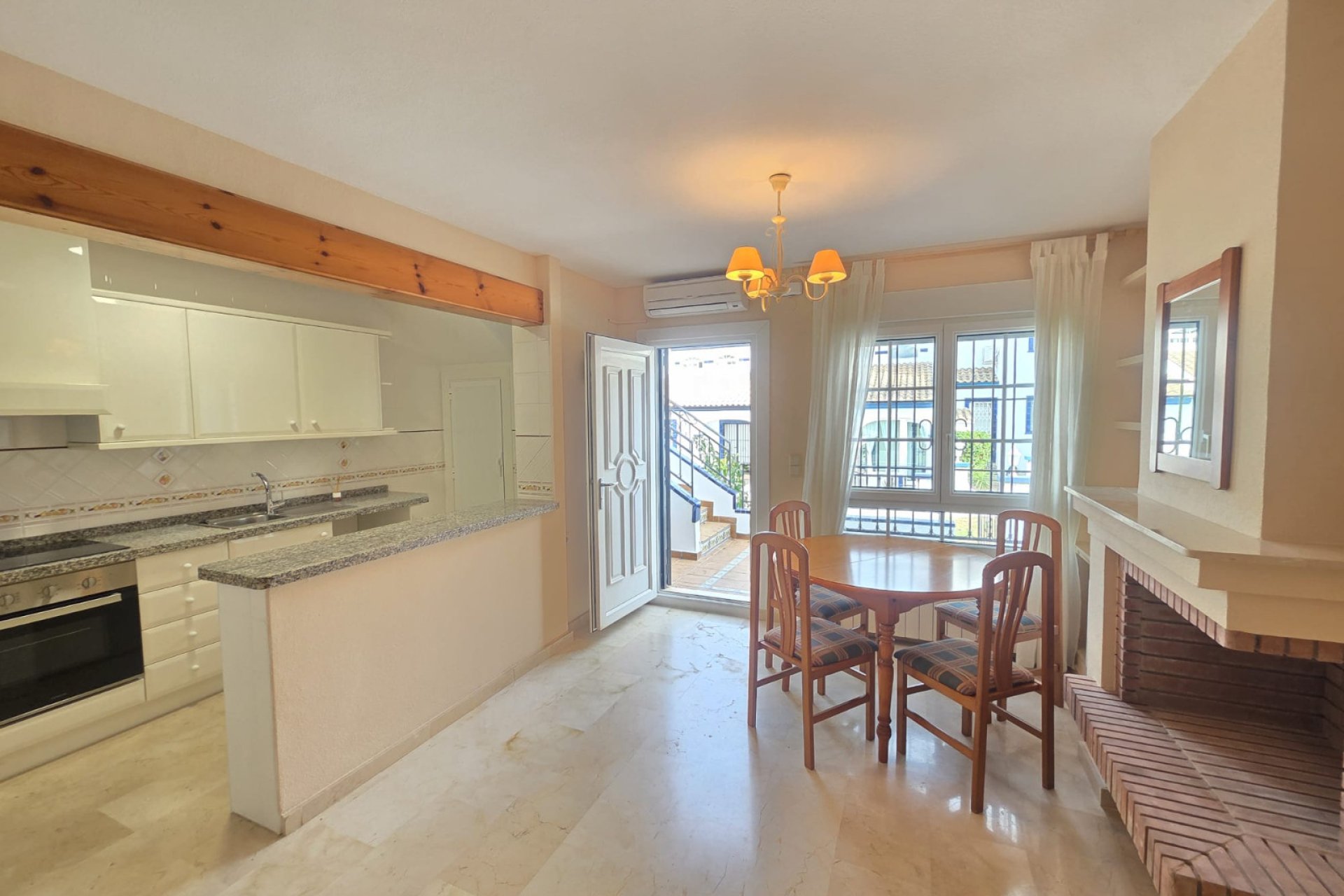 Resale - Bungalow -
Villamartín - Los Dolses
