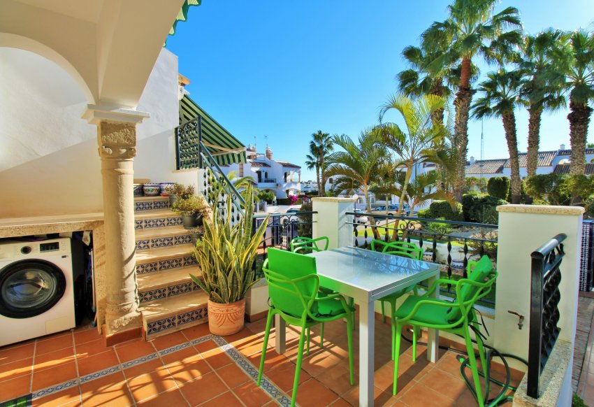 Resale - Bungalow -
Villamartín - PAU 8