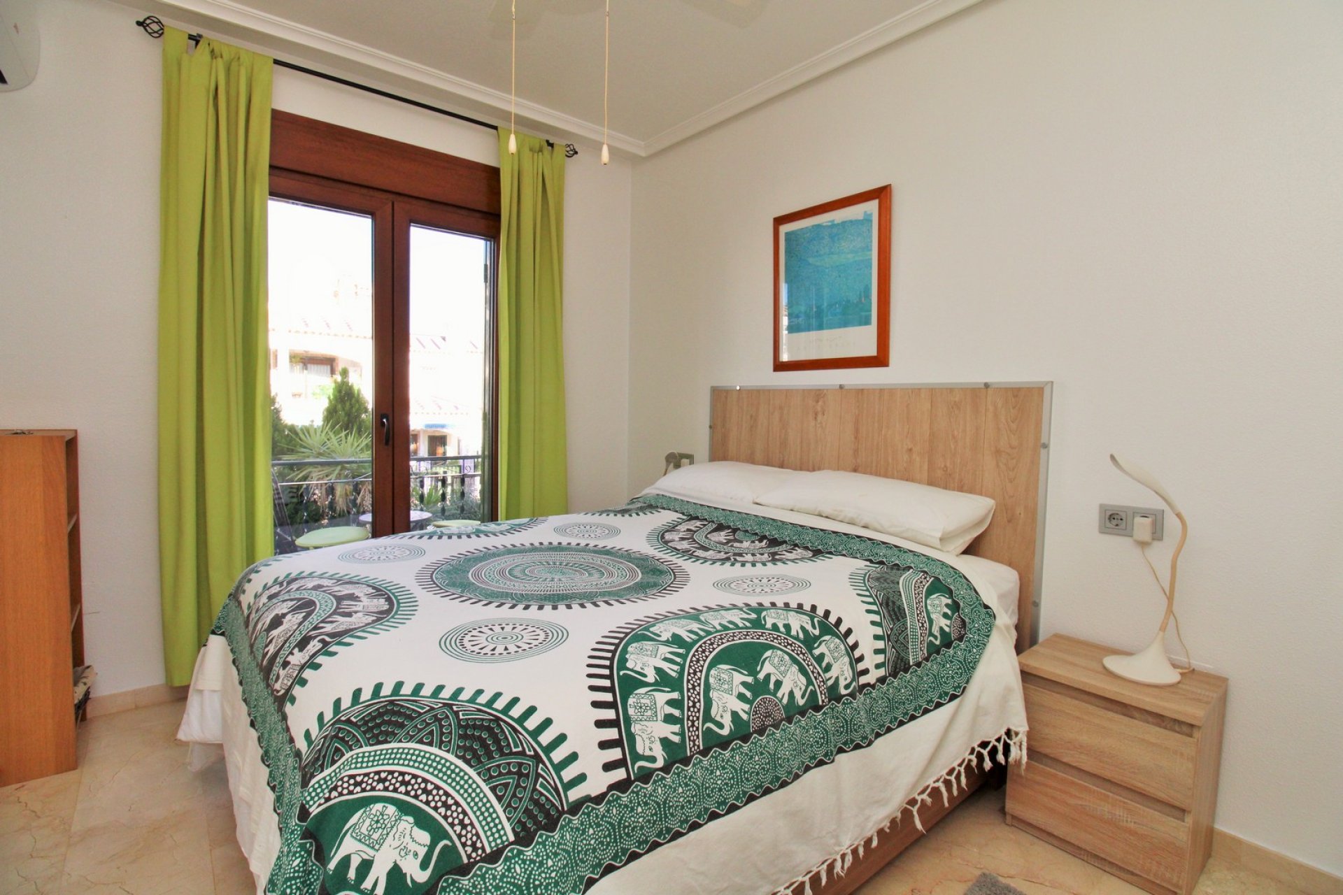 Resale - Bungalow -
Villamartín - PAU 8