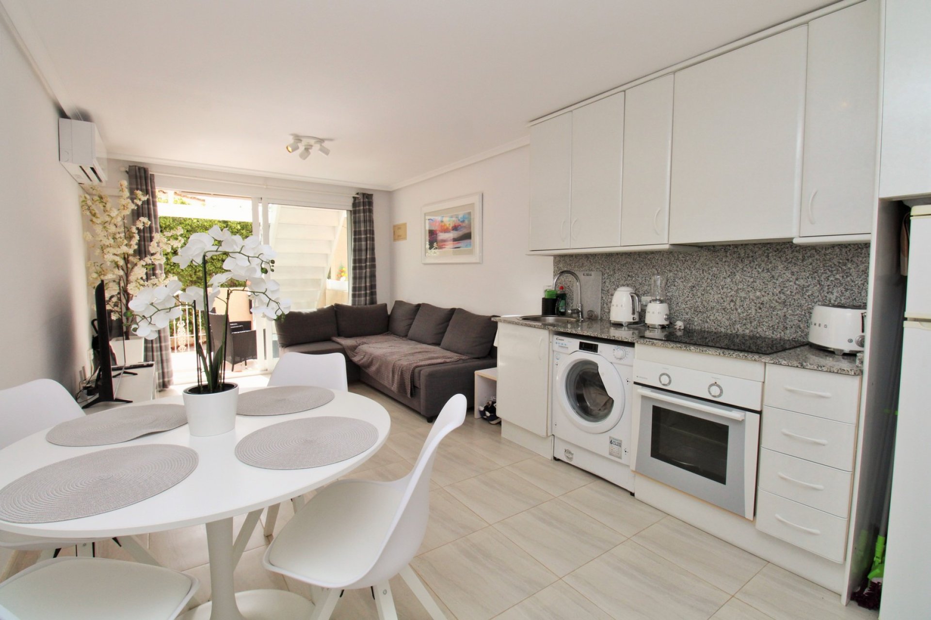 Resale - Bungalow -
Villamartín - Villamartin