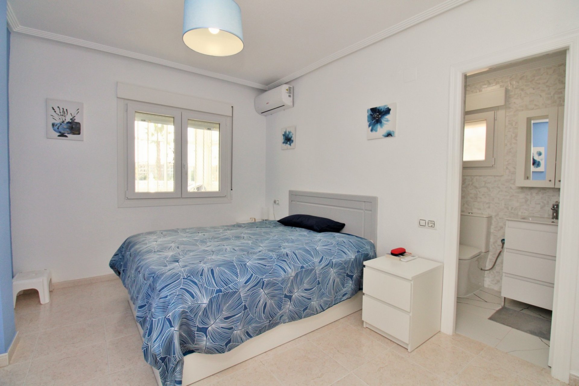 Resale - Bungalow -
Villamartín - Villamartin