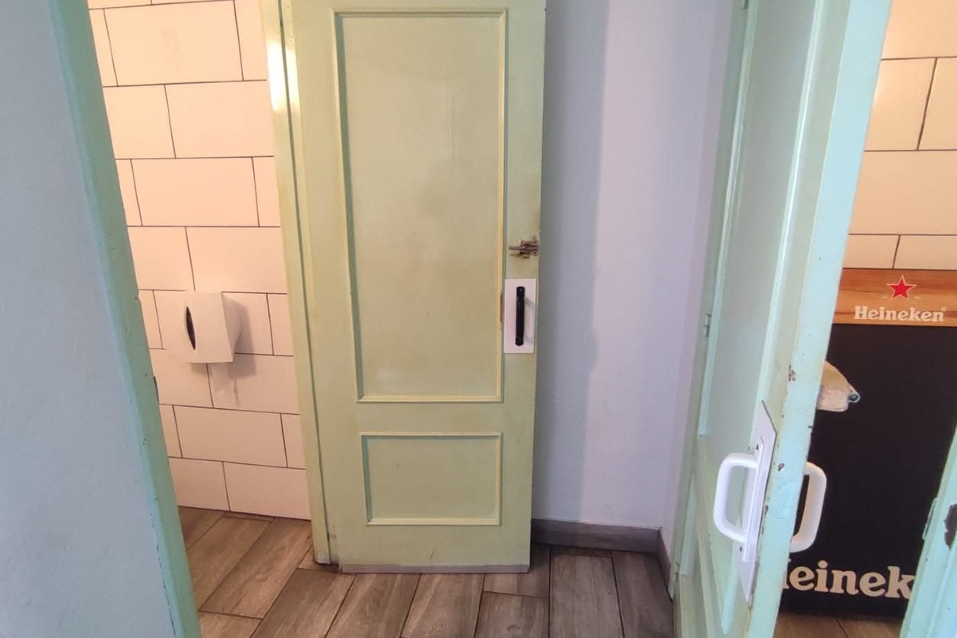 Resale - Commercial -
Los Altos