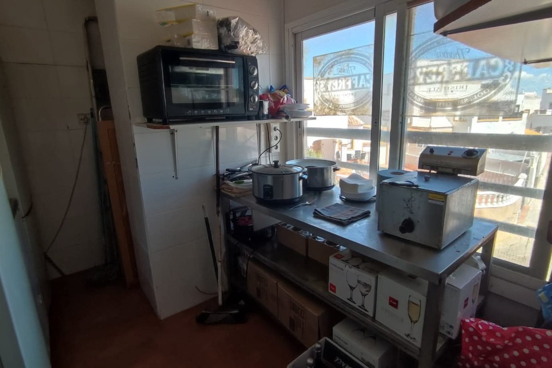 Resale - Commercial -
Los Altos