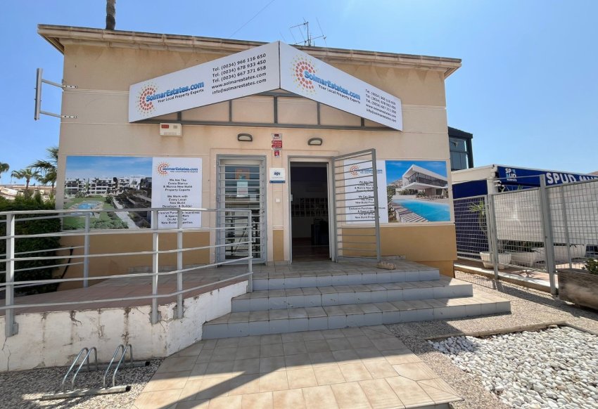 Resale - Commercial -
Orihuela Costa - Playa Flamenca