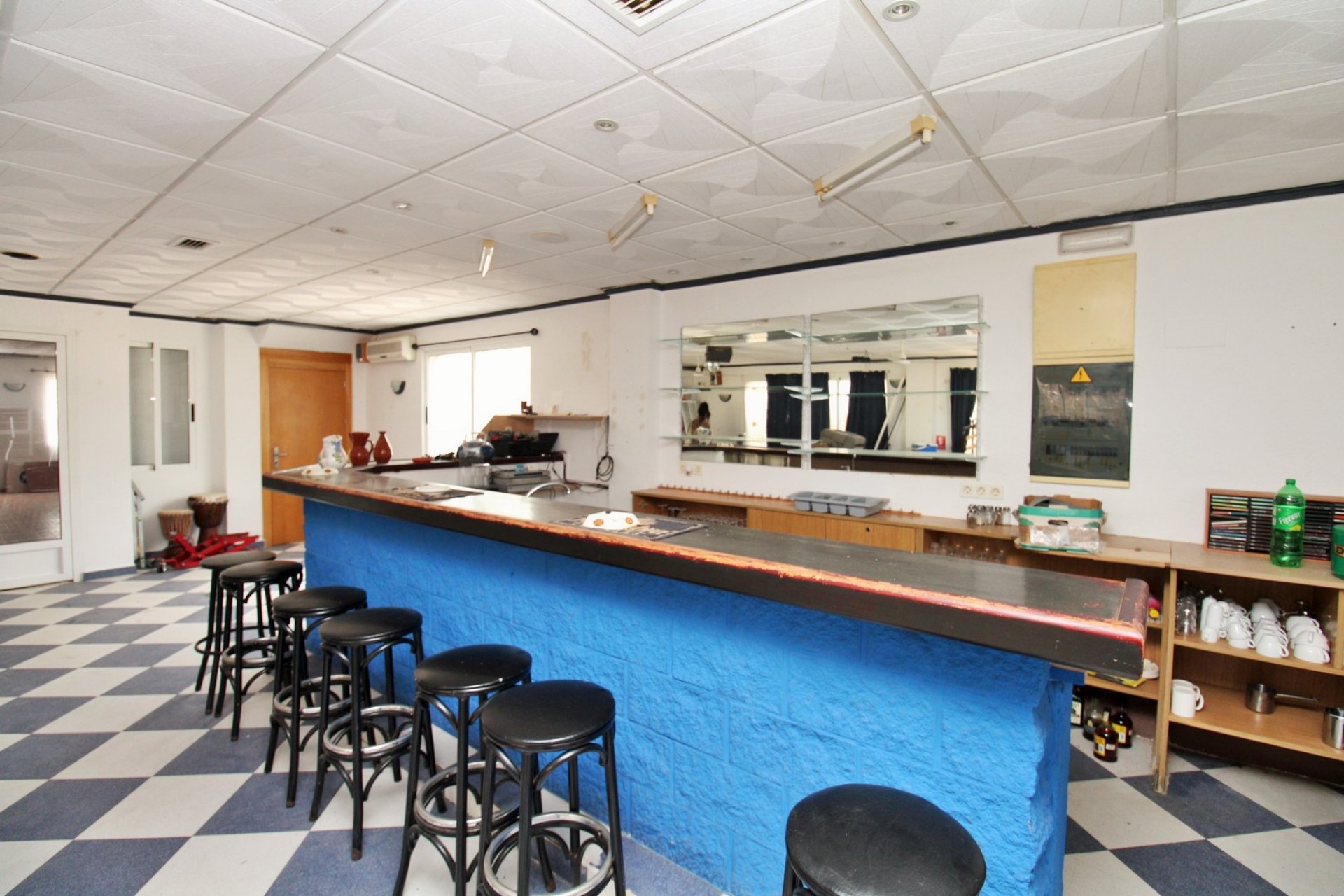 Resale - Commercial -
Villamartín - Villamartin