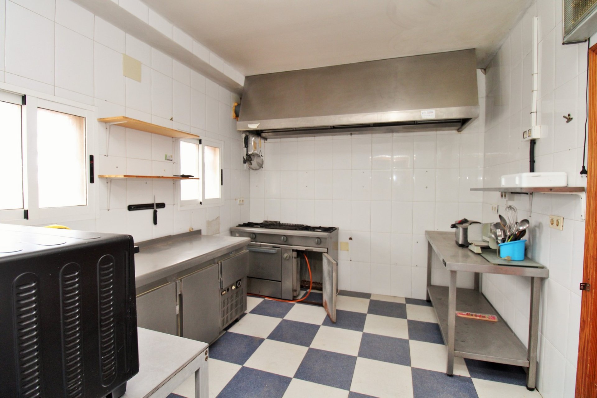 Resale - Commercial -
Villamartín - Villamartin