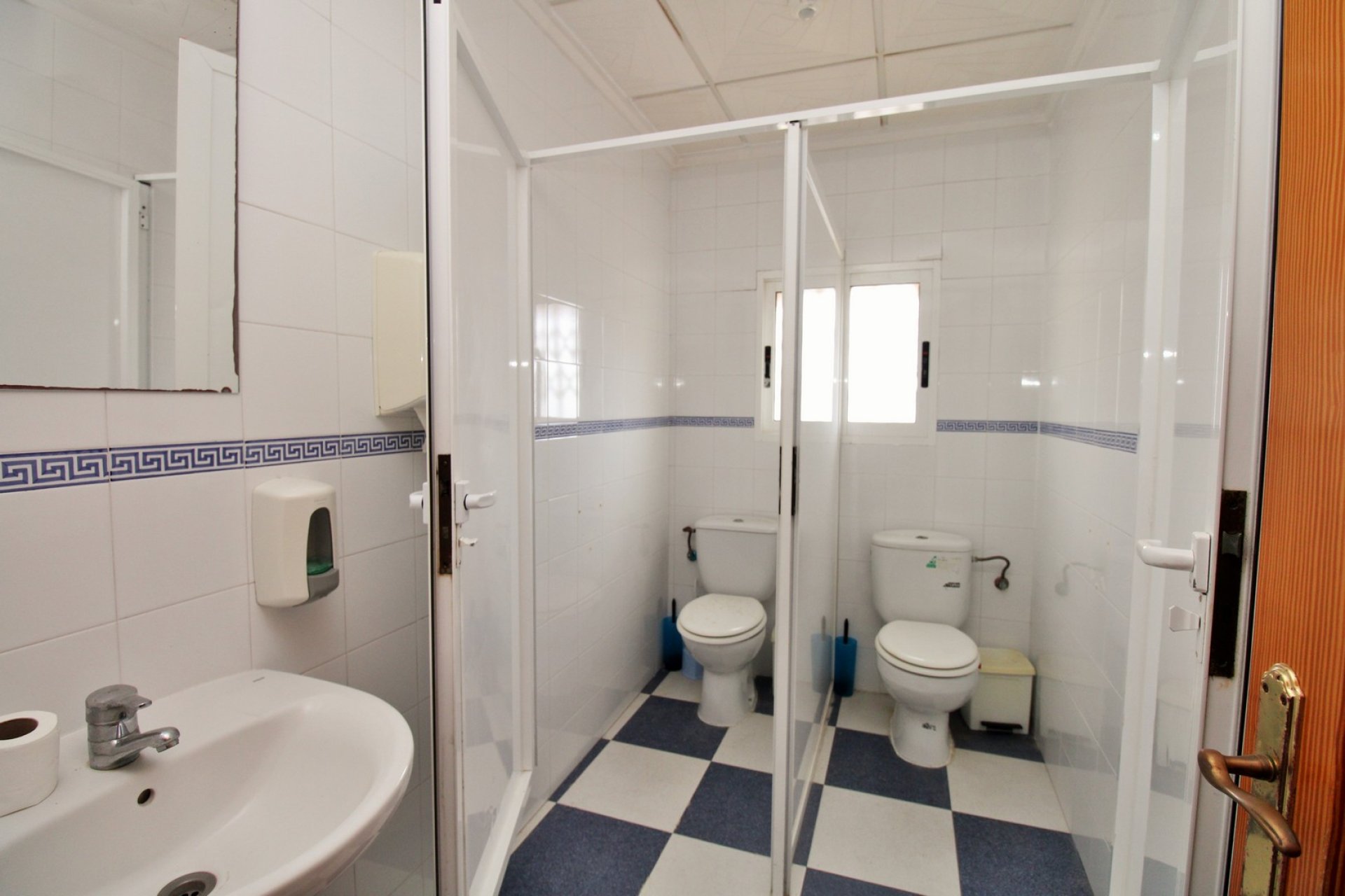 Resale - Commercial -
Villamartín - Villamartin
