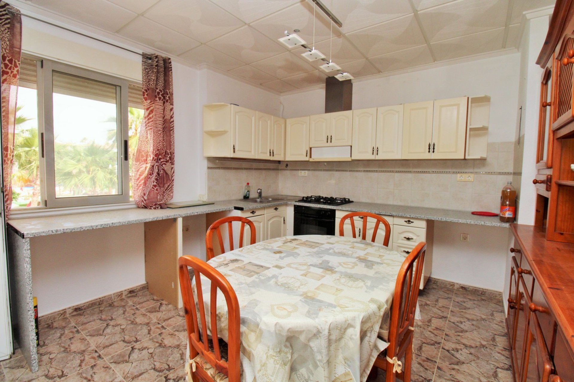 Resale - Commercial -
Villamartín - Villamartin