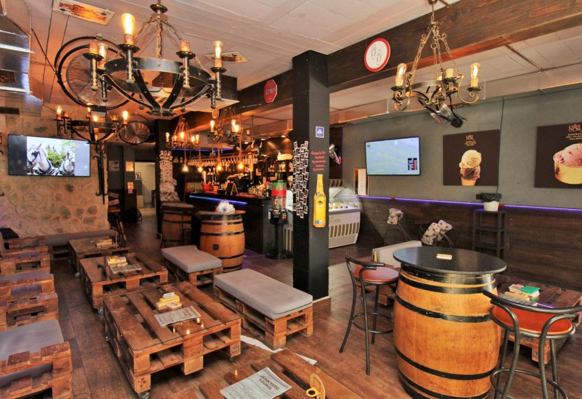 Resale - Commercial -
Villamartín - Villamartin