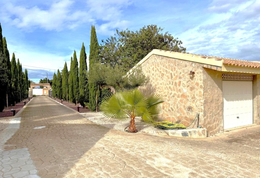 Resale - Detached Villa -
San Miguel de Salinas