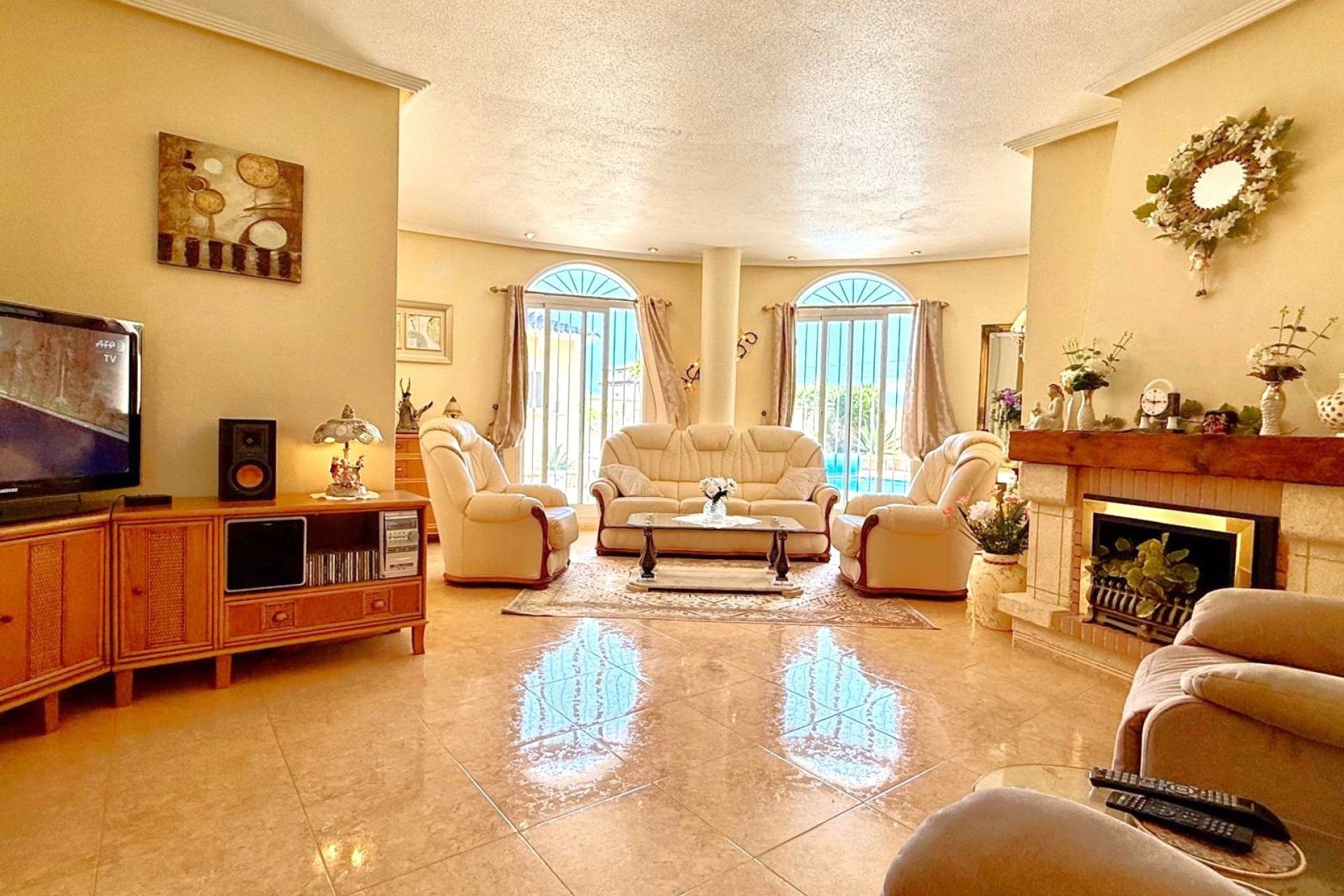 Resale - Detached Villa -
Villamartín - Villamartin