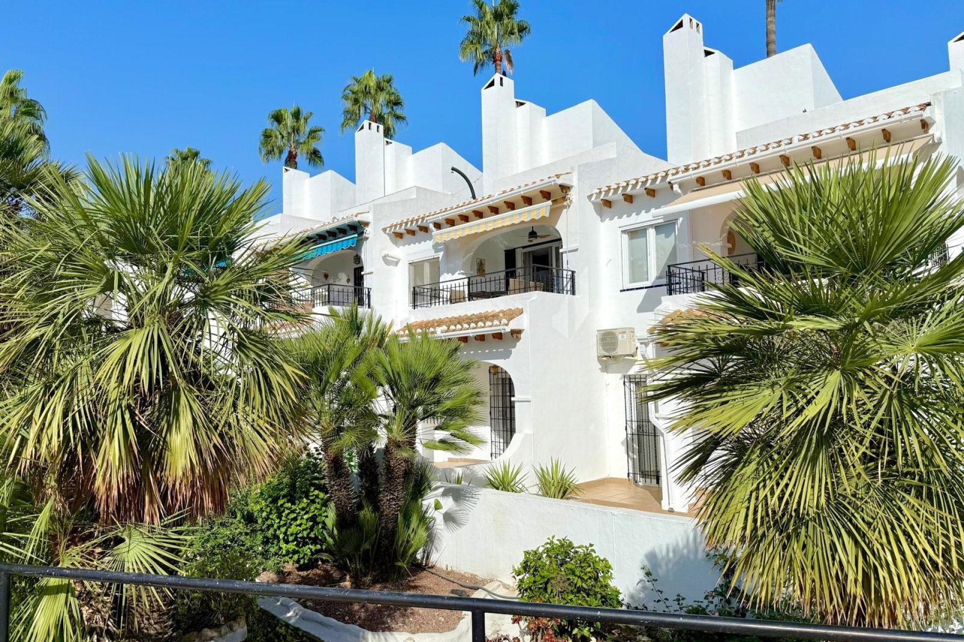 Resale - Detached Villa -
Villamartín - Villamartin