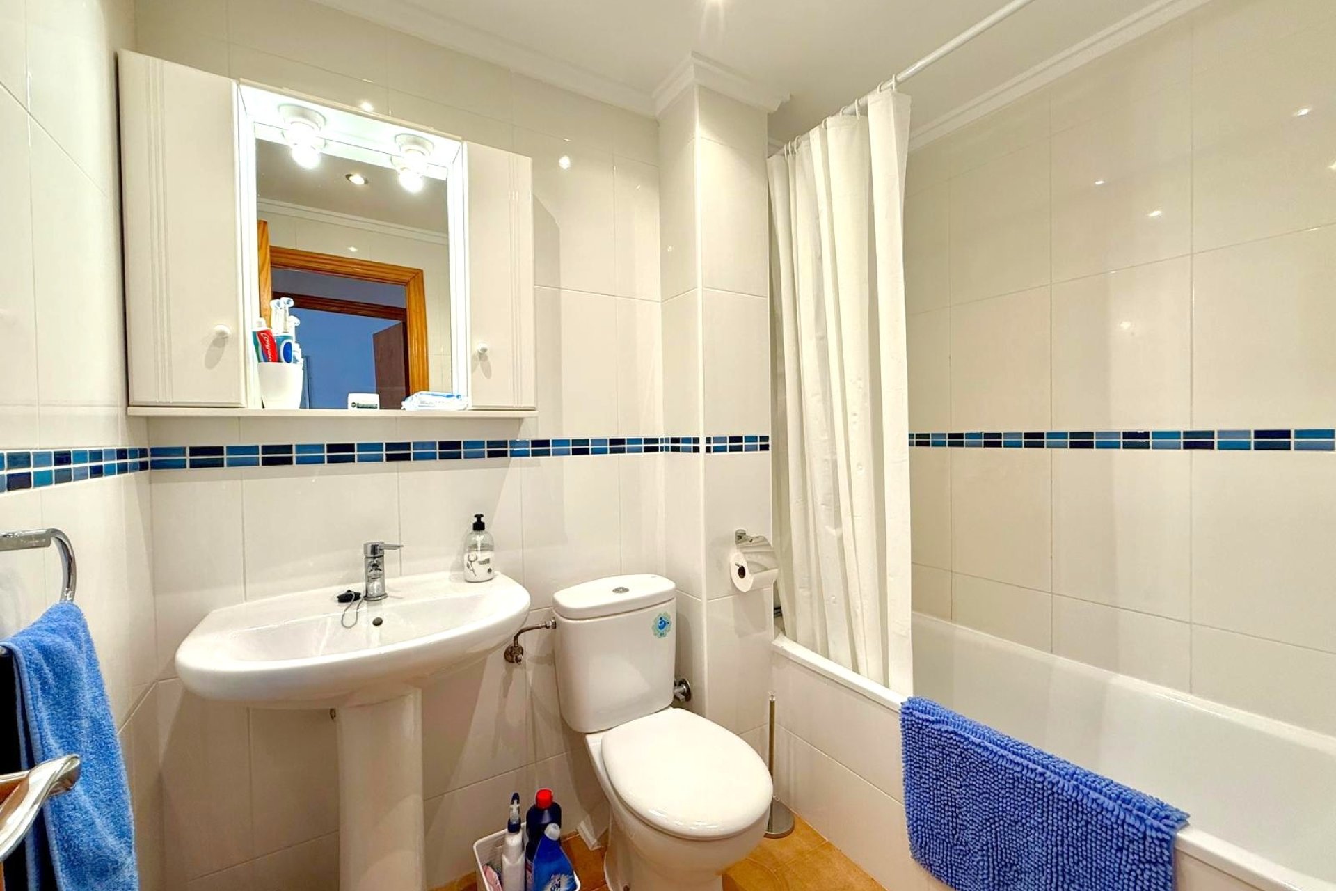 Resale - Detached Villa -
Villamartin