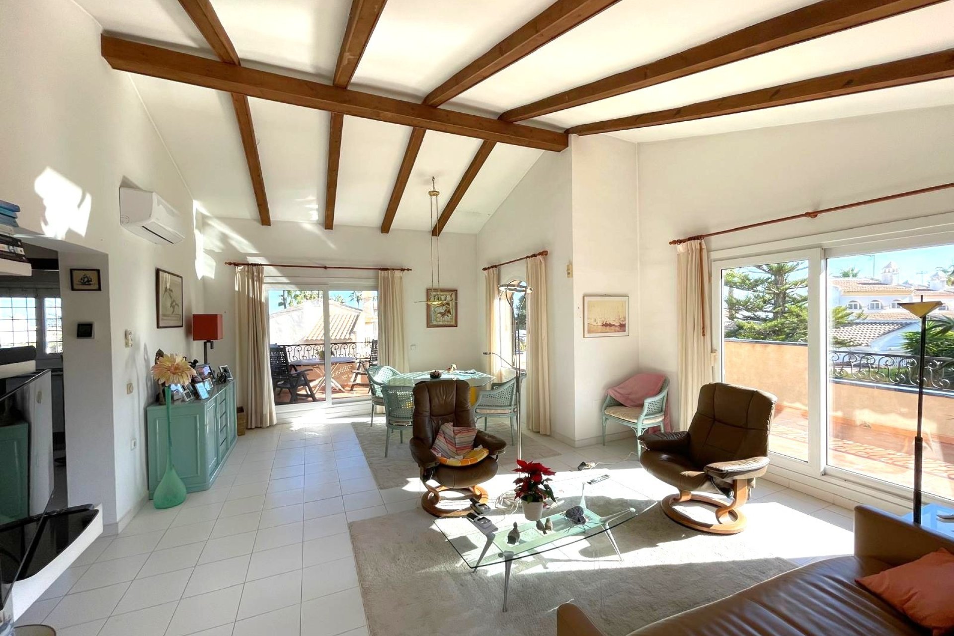 Resale - Detached Villa -
Villamartin