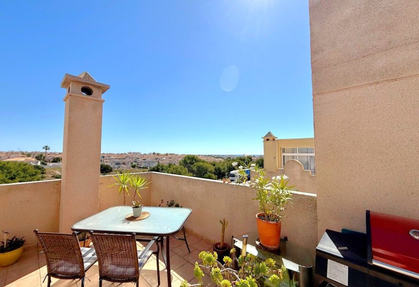 Resale - Duplex -
Orihuela Costa - Playa Flamenca