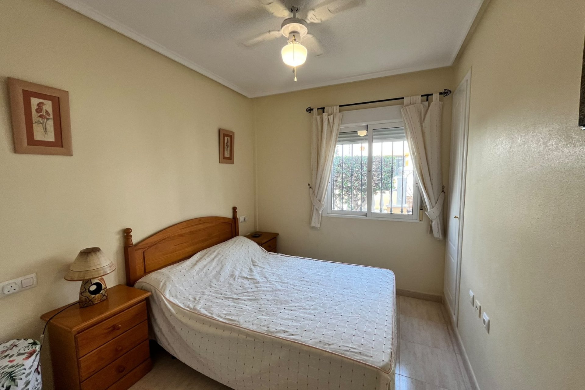 Resale - Quad House -
Villamartín - PAU 8