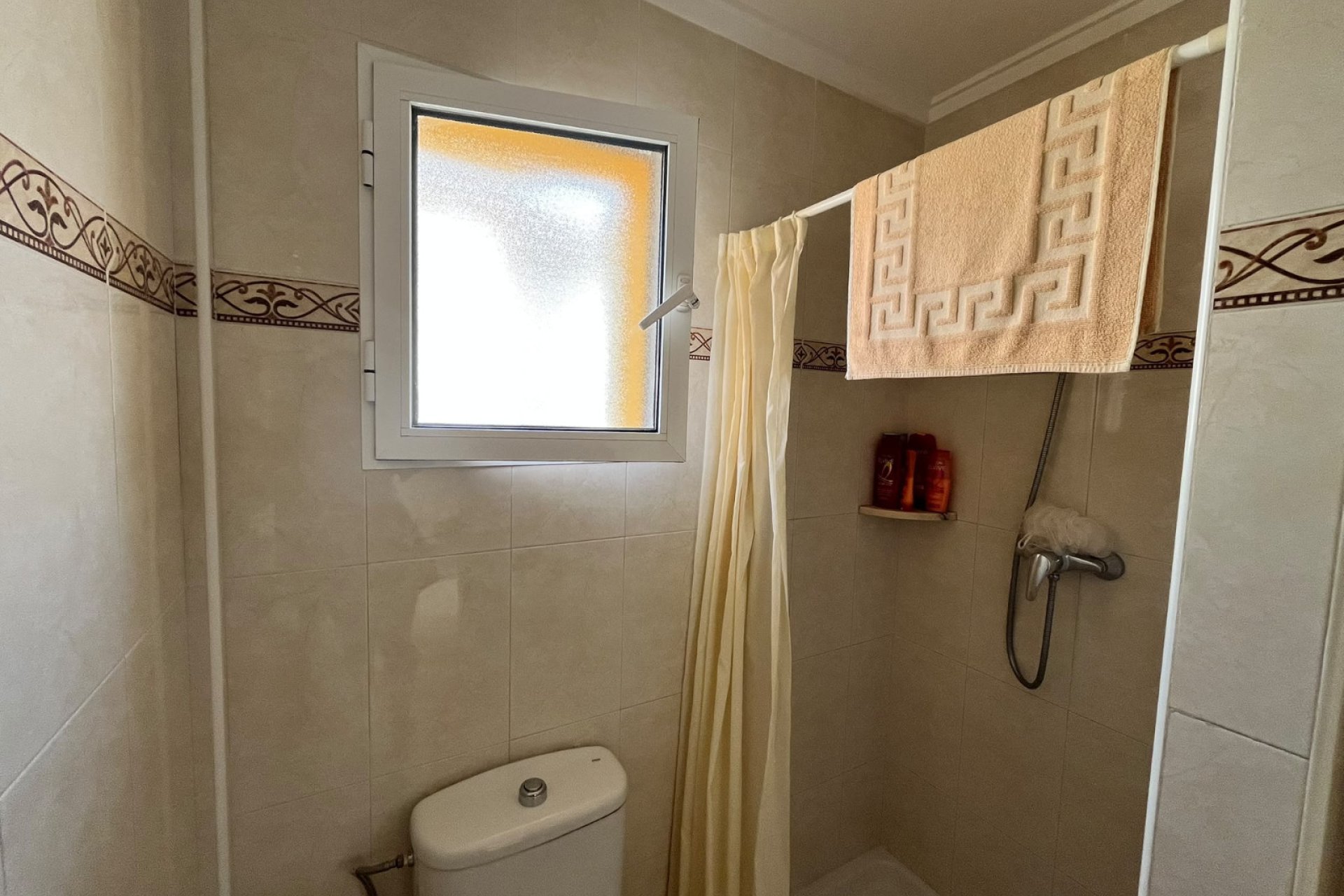 Resale - Quad House -
Villamartín - PAU 8