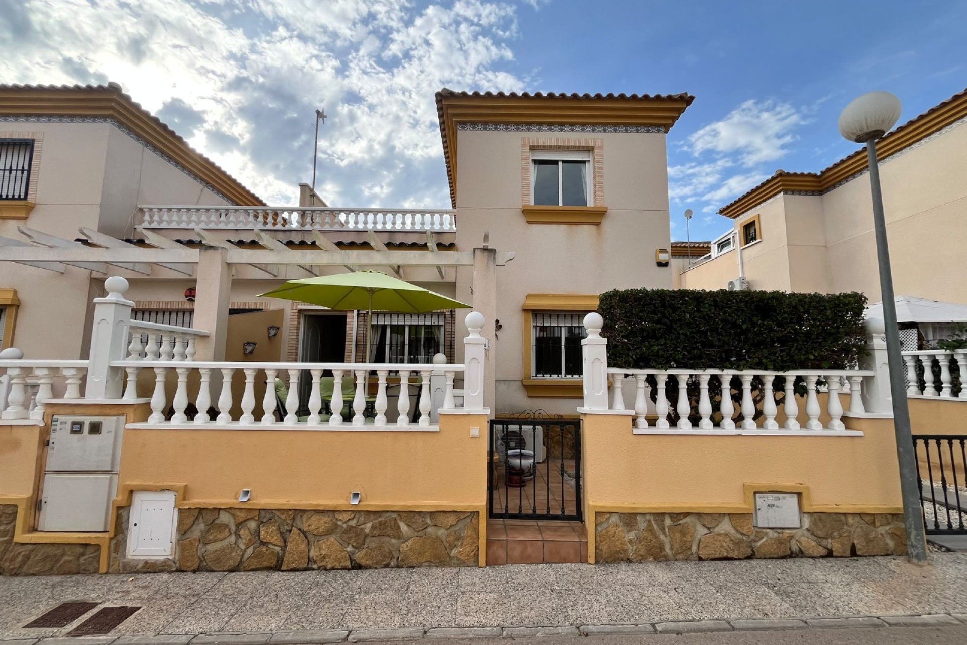 Resale - Quad House -
Villamartín - PAU 8