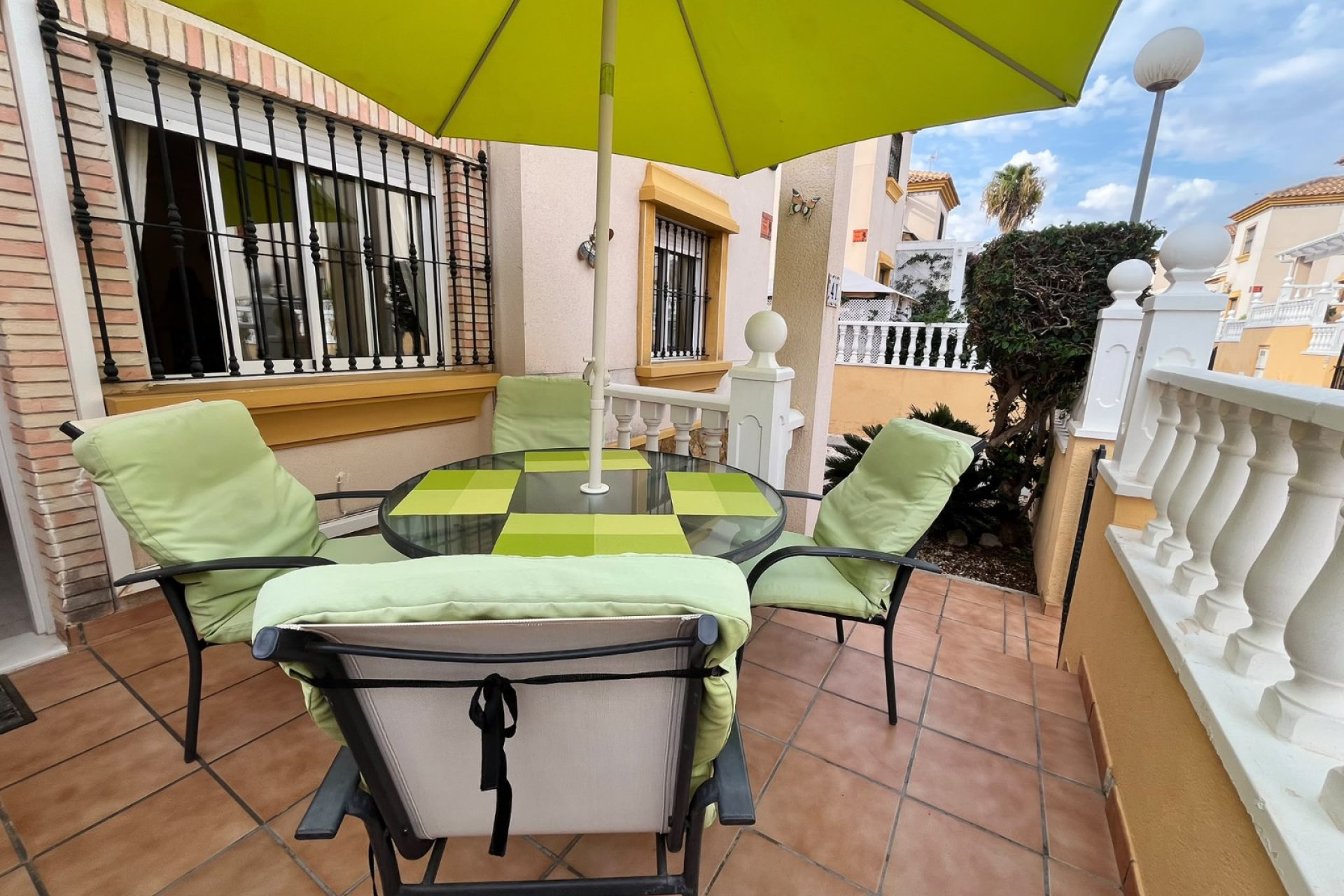 Resale - Quad House -
Villamartín - PAU 8