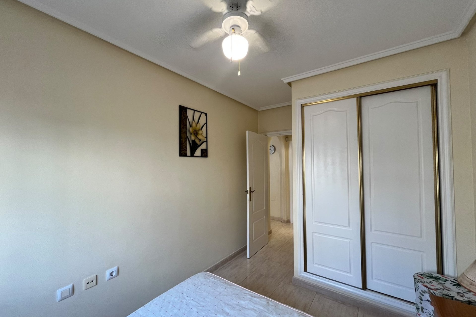 Resale - Quad House -
Villamartín - PAU 8