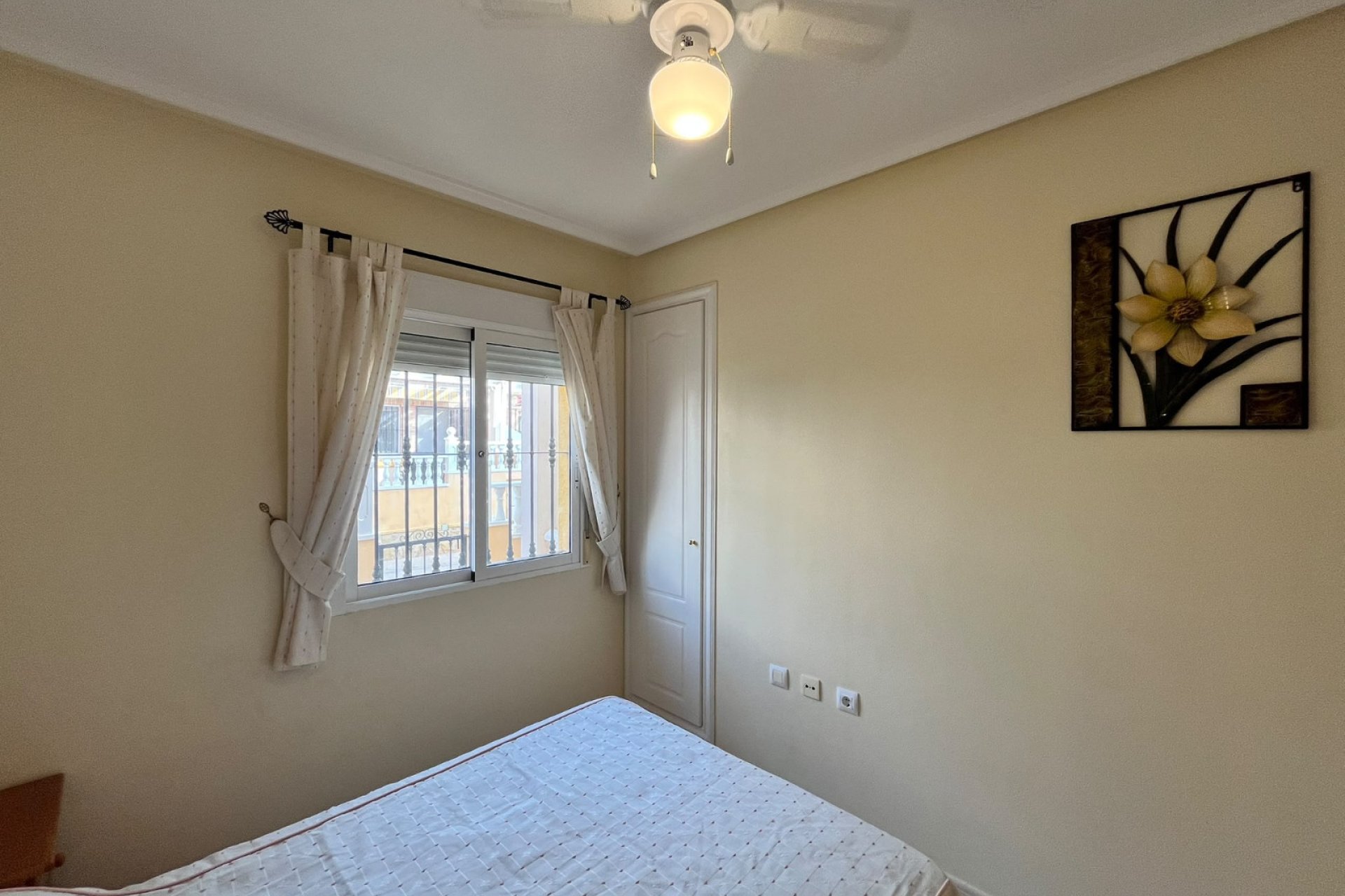 Resale - Quad House -
Villamartín - PAU 8