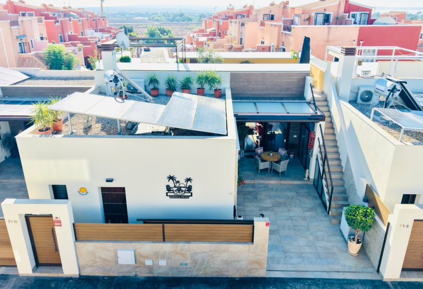 Resale - Semi Detached Villa -
Los Montesinos