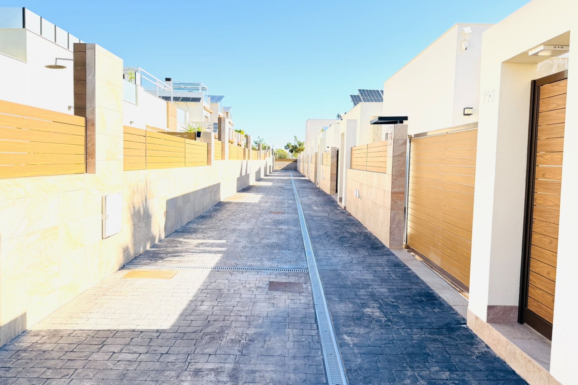 Resale - Semi Detached Villa -
Los Montesinos