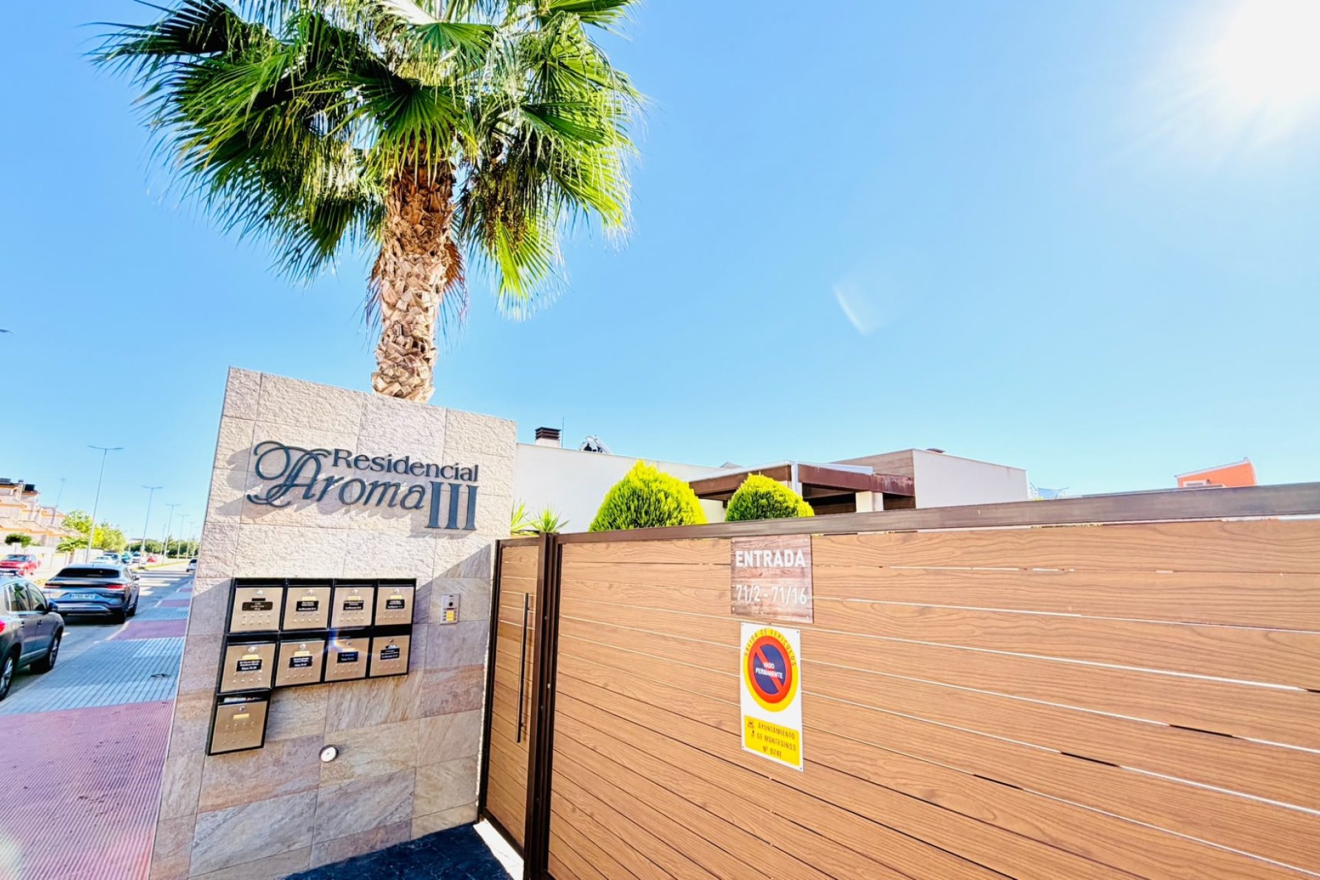Resale - Semi Detached Villa -
Los Montesinos