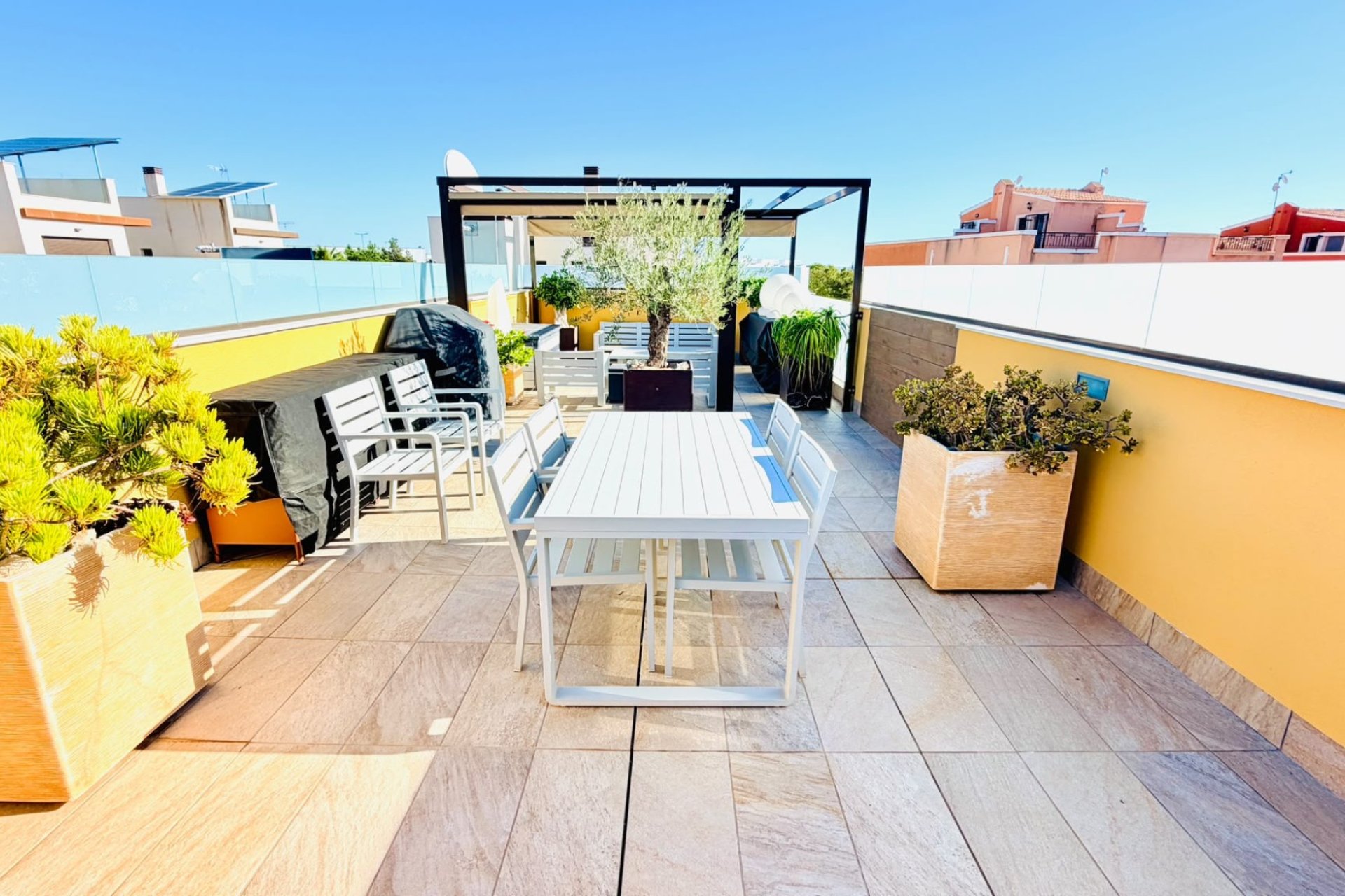 Resale - Semi Detached Villa -
Los Montesinos