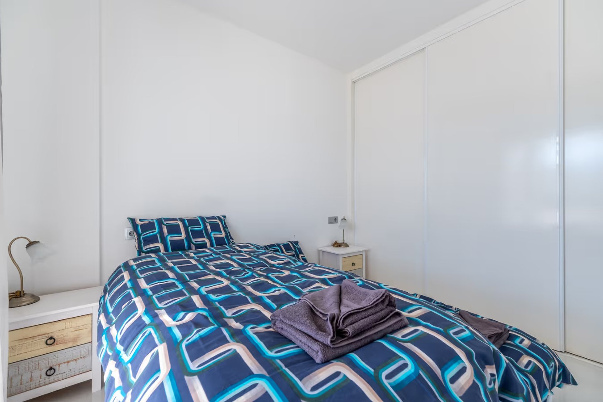 Resale - Semi Detached Villa -
Punta Prima - Marina Med