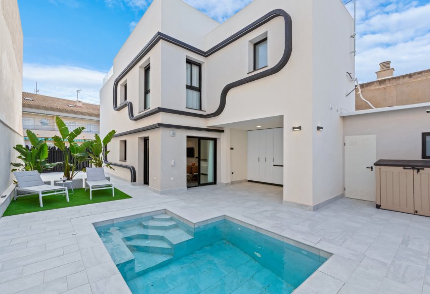 Resale - Semi Detached Villa -
Torre de la Horadada