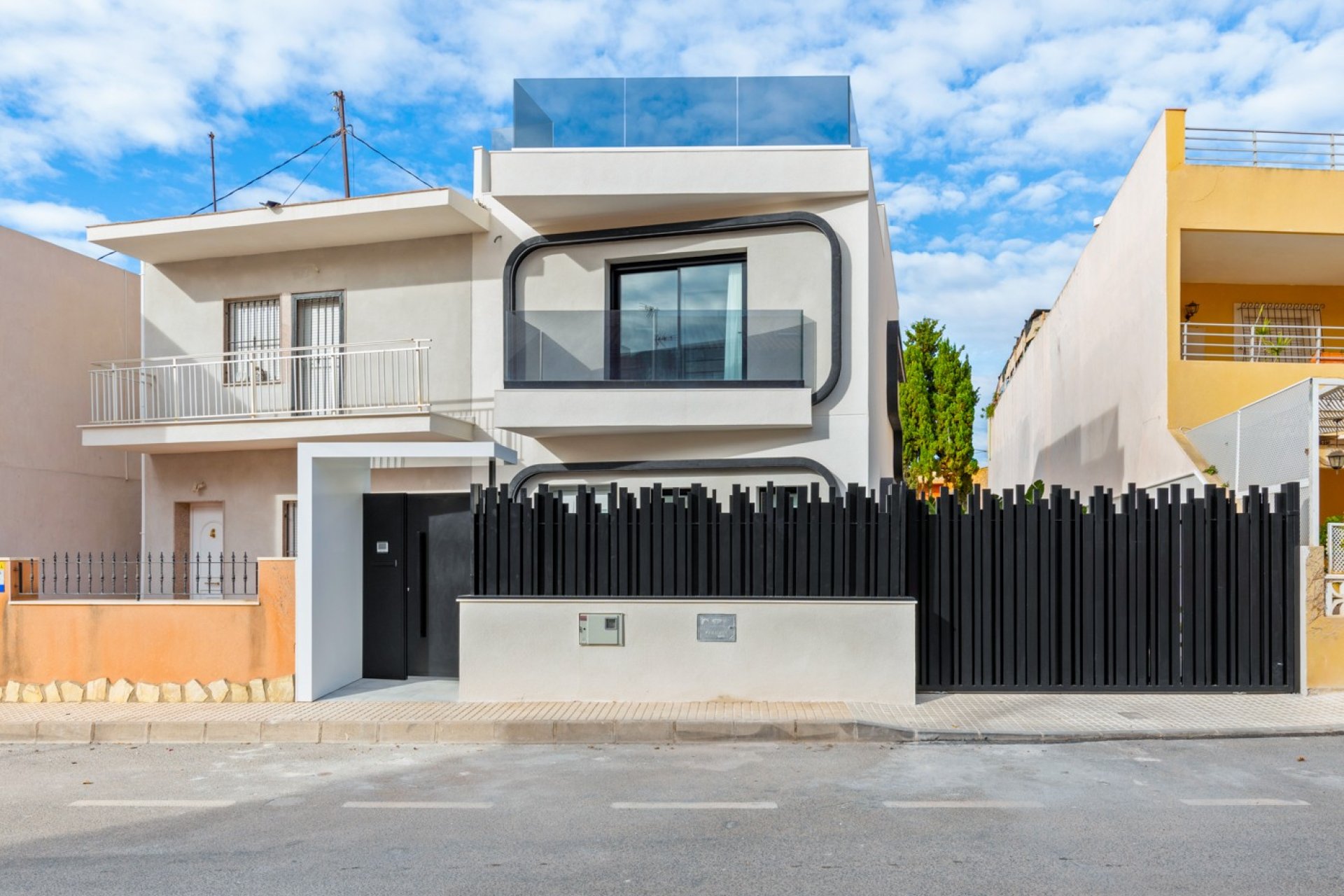 Resale - Semi Detached Villa -
Torre de la Horadada