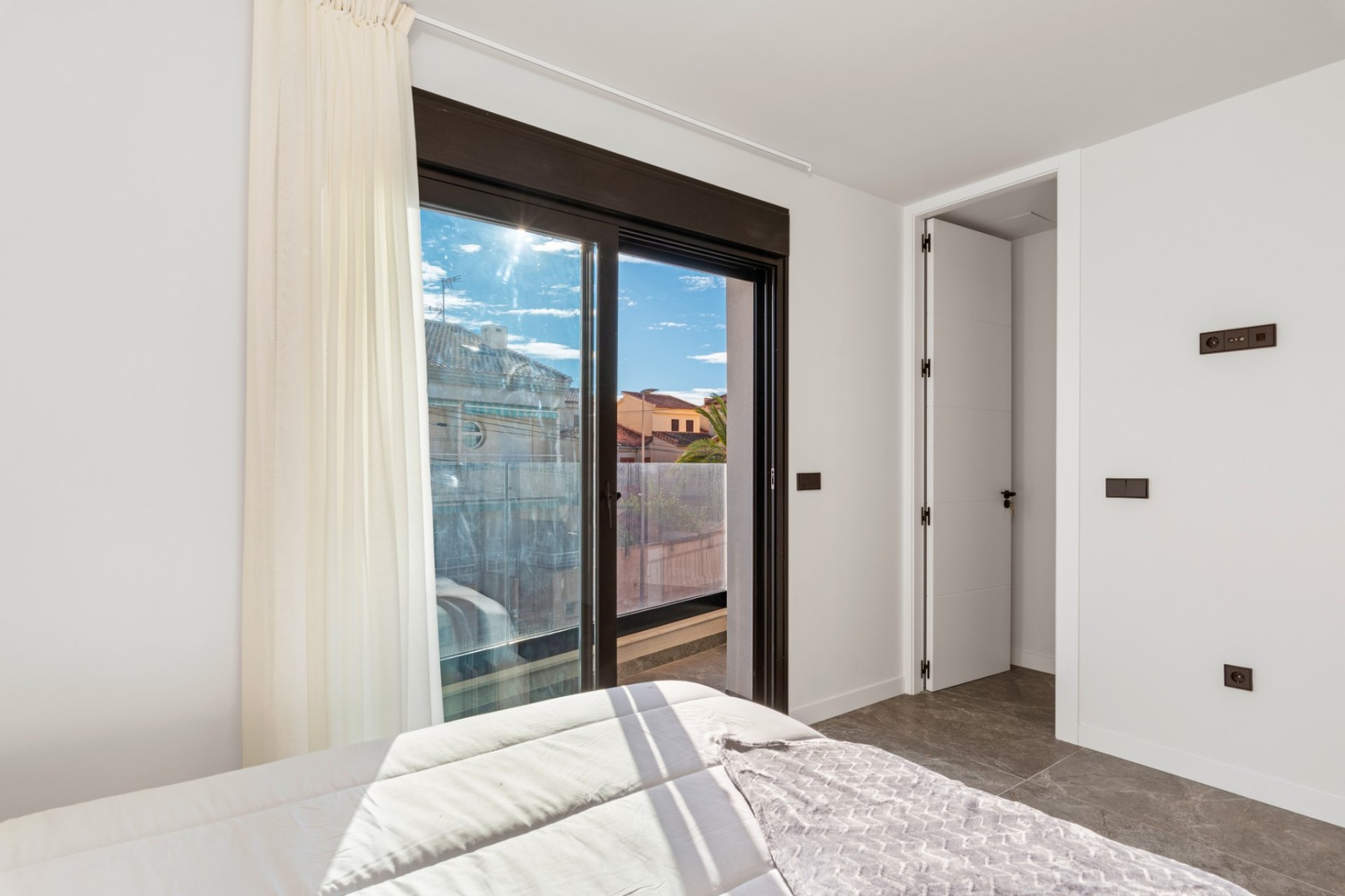 Resale - Semi Detached Villa -
Torre de la Horadada