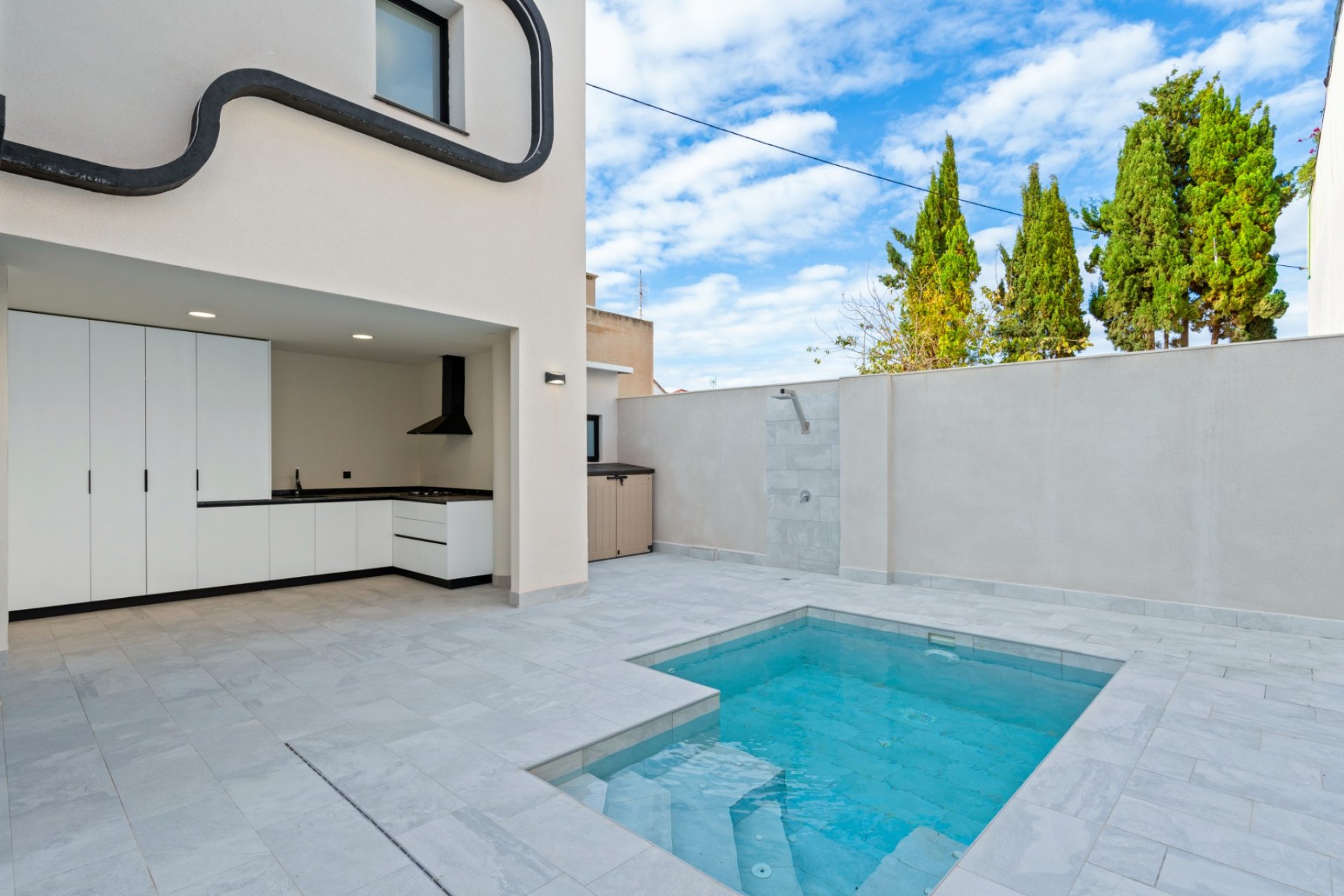 Resale - Semi Detached Villa -
Torre de la Horadada