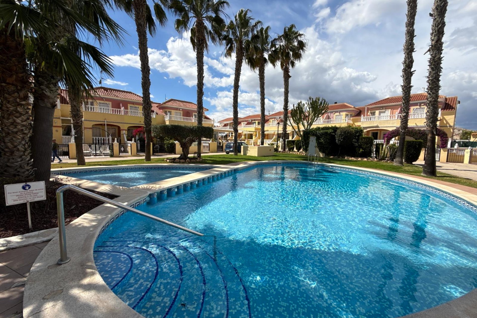 Resale - Townhouse -
Cabo Roig>La Regia