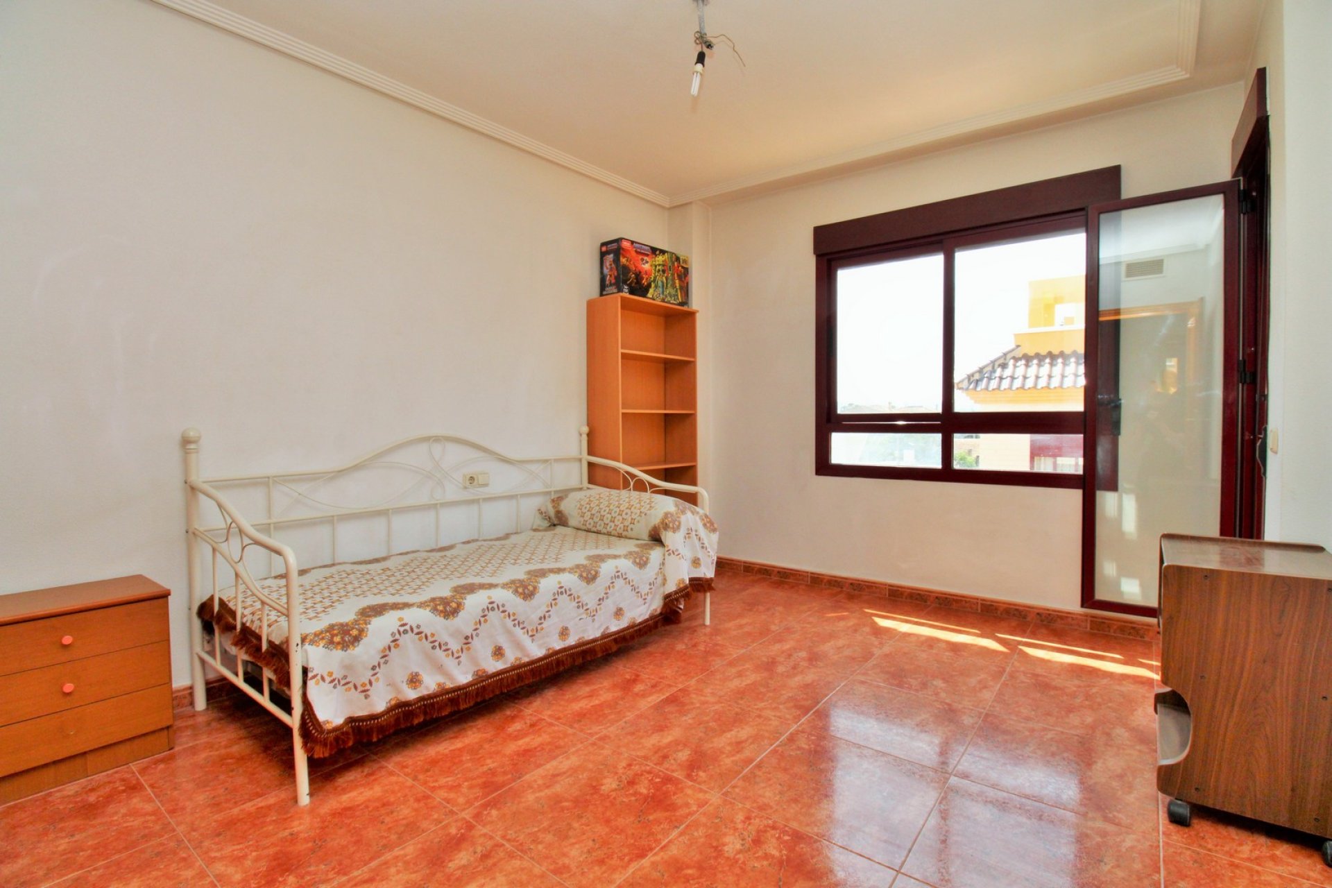 Resale - Townhouse -
Los Desamparados