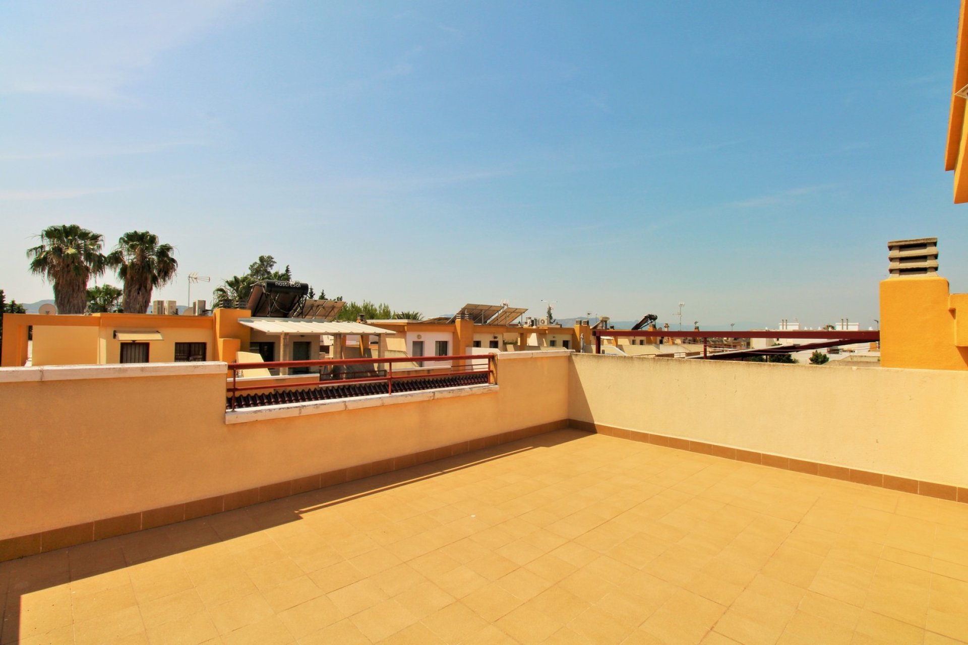 Resale - Townhouse -
Los Desamparados