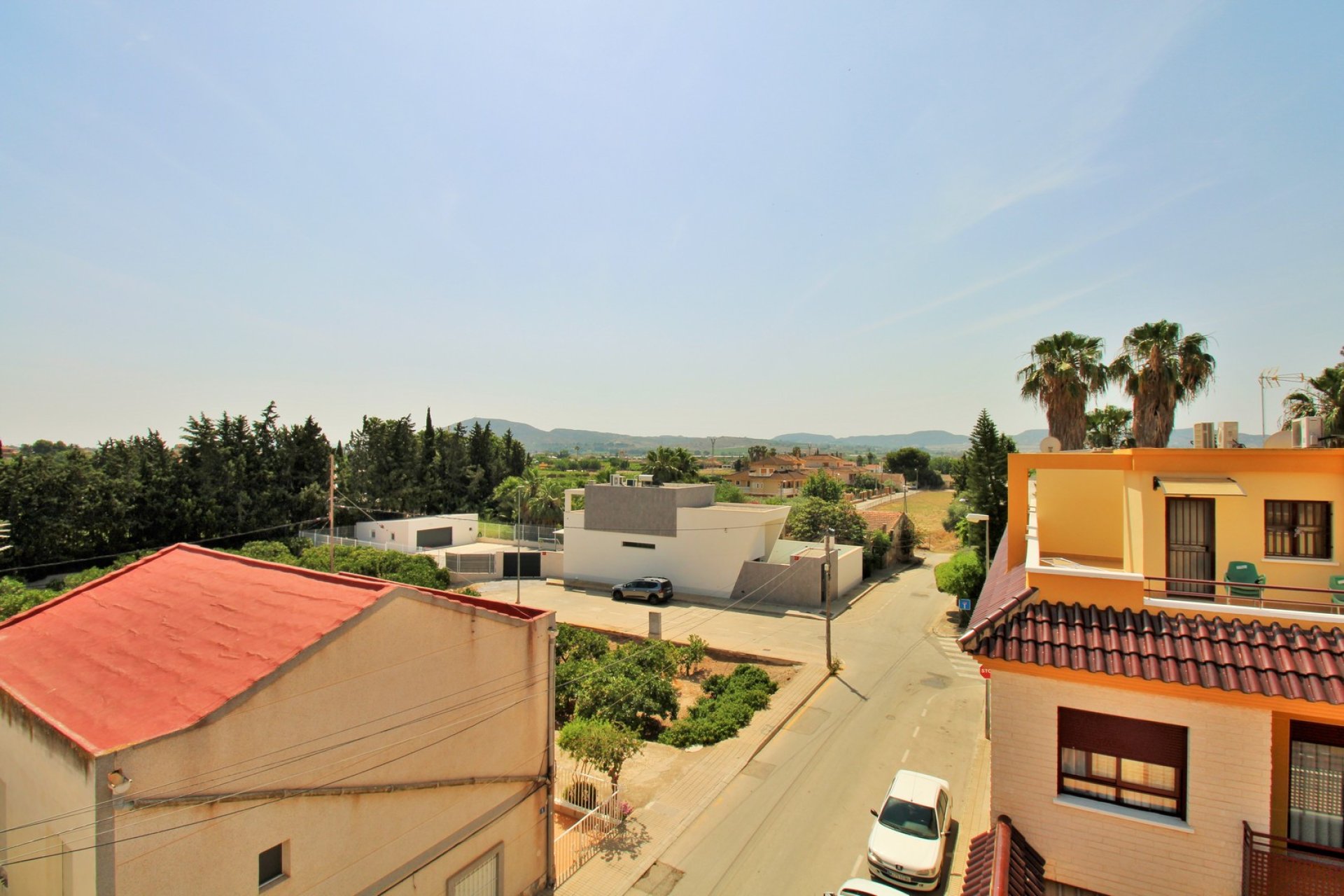 Resale - Townhouse -
Los Desamparados