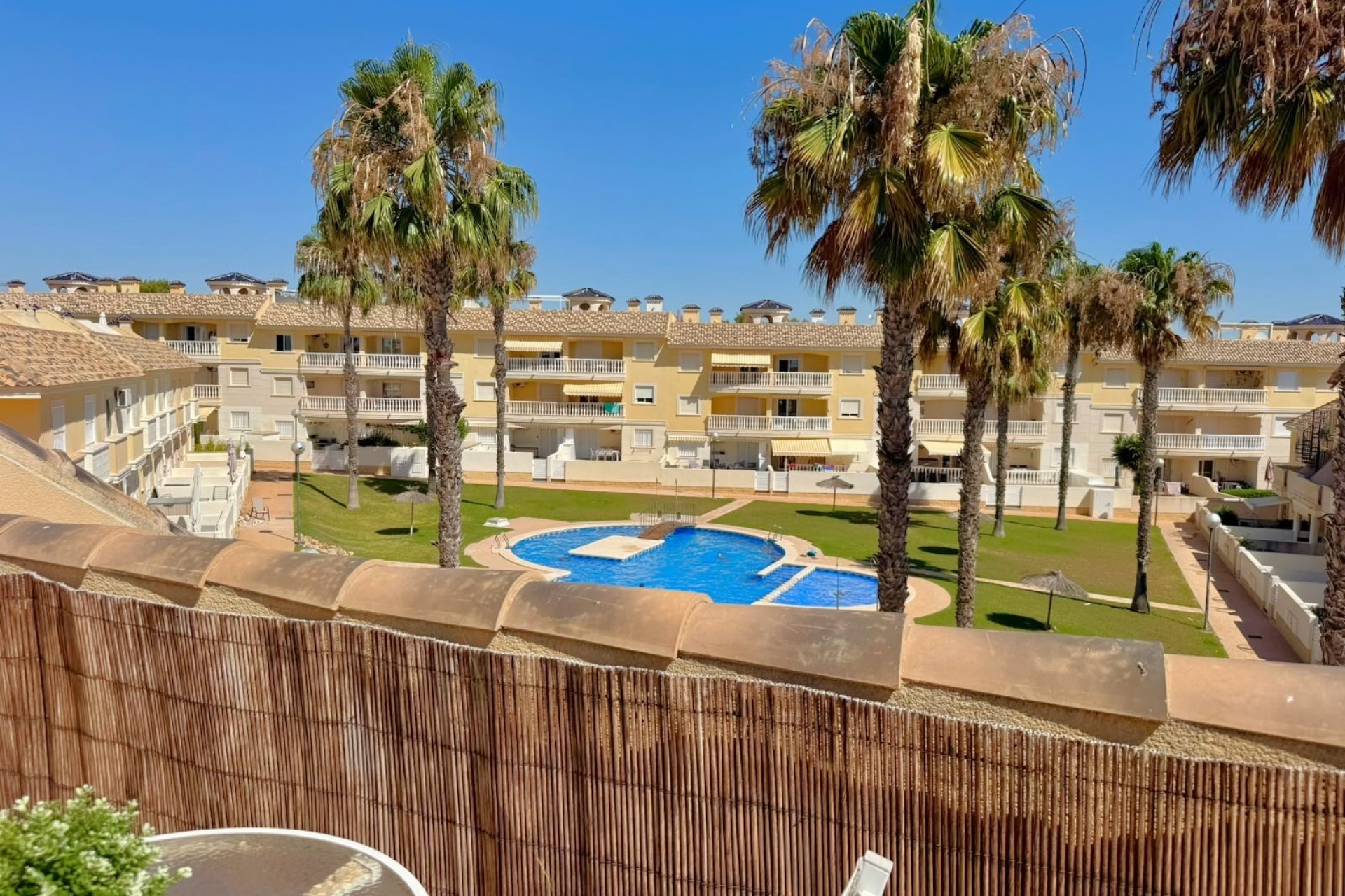 Resale - Townhouse -
Orihuela Costa - Lomas de Cabo Roig