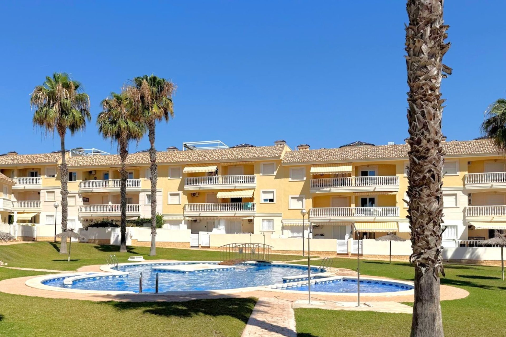 Resale - Townhouse -
Orihuela Costa - Lomas de Cabo Roig