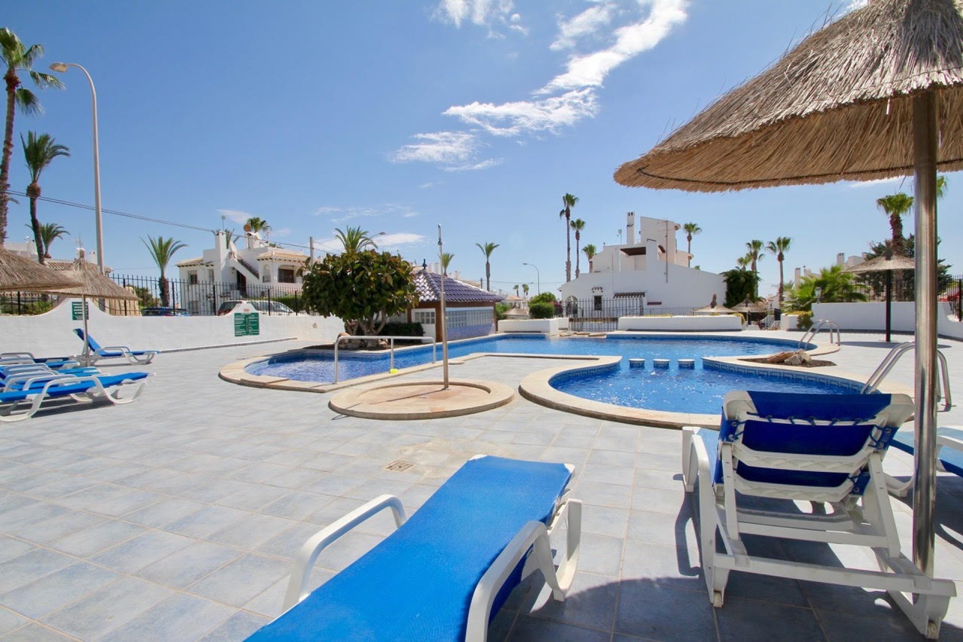 Resale - Townhouse -
Orihuela Costa - Villamartín
