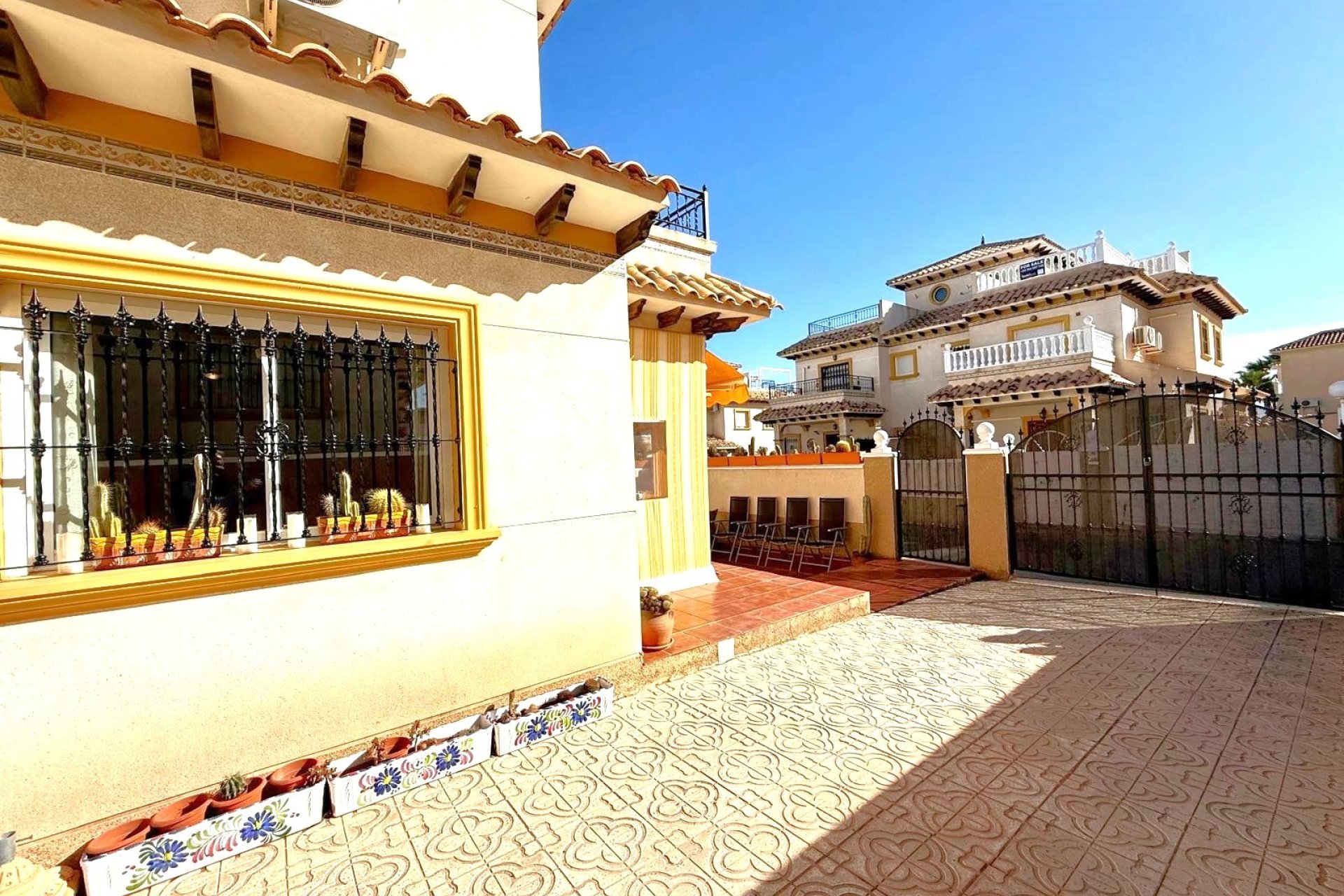Resale - Townhouse -
Orihuela Costa - Villamartín