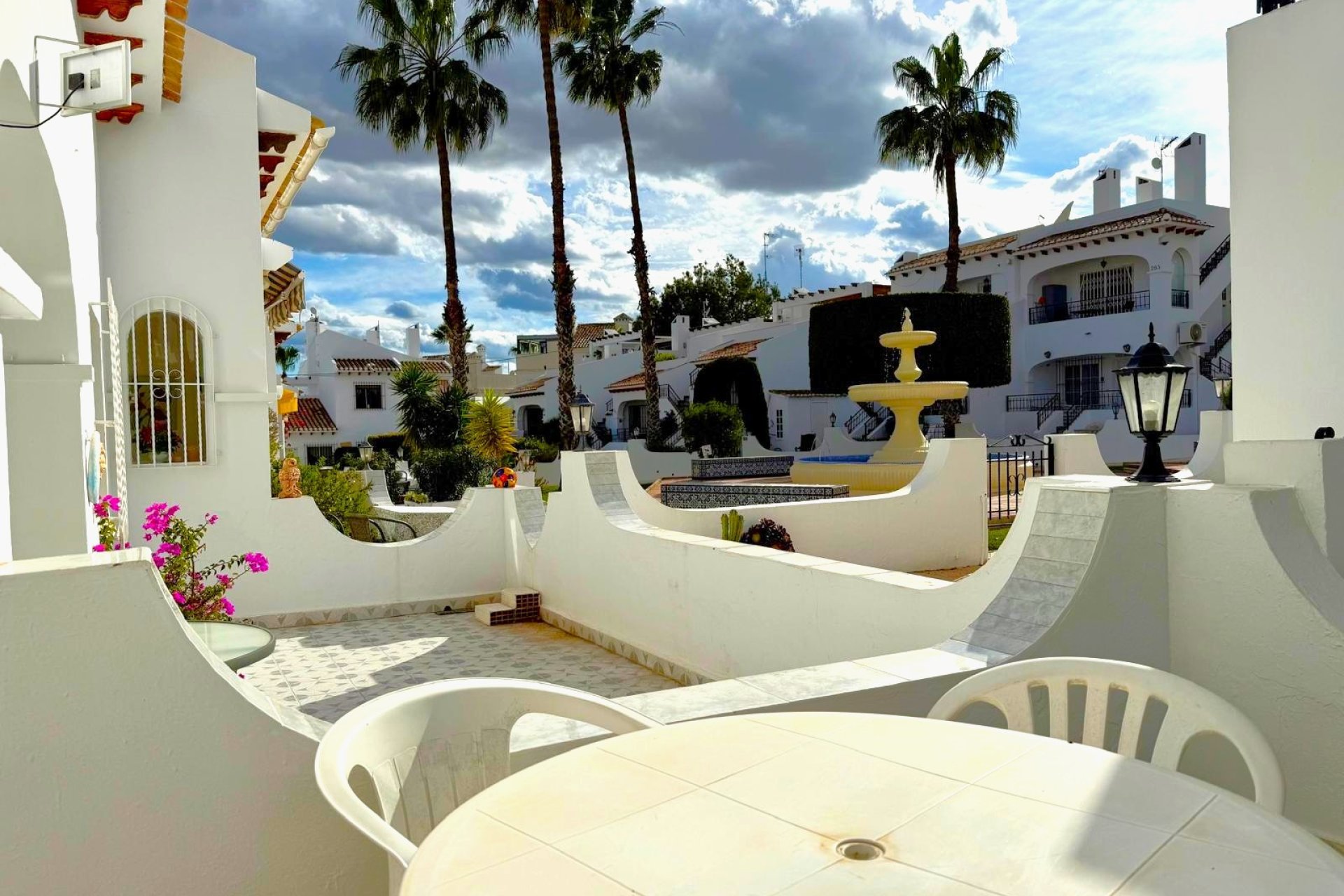 Resale - Townhouse -
Orihuela Costa - Villamartín