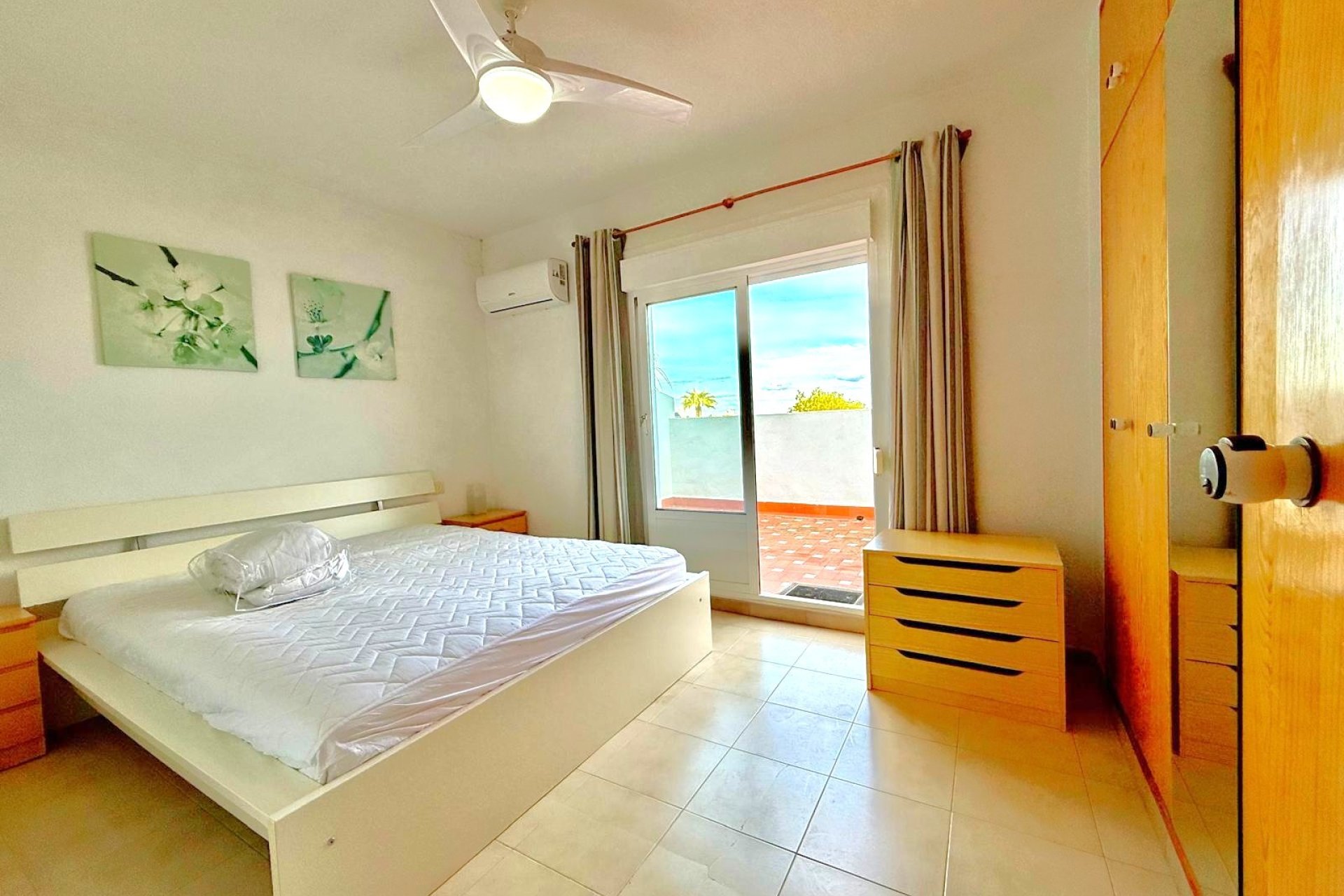 Resale - Townhouse -
Orihuela Costa - Villamartín