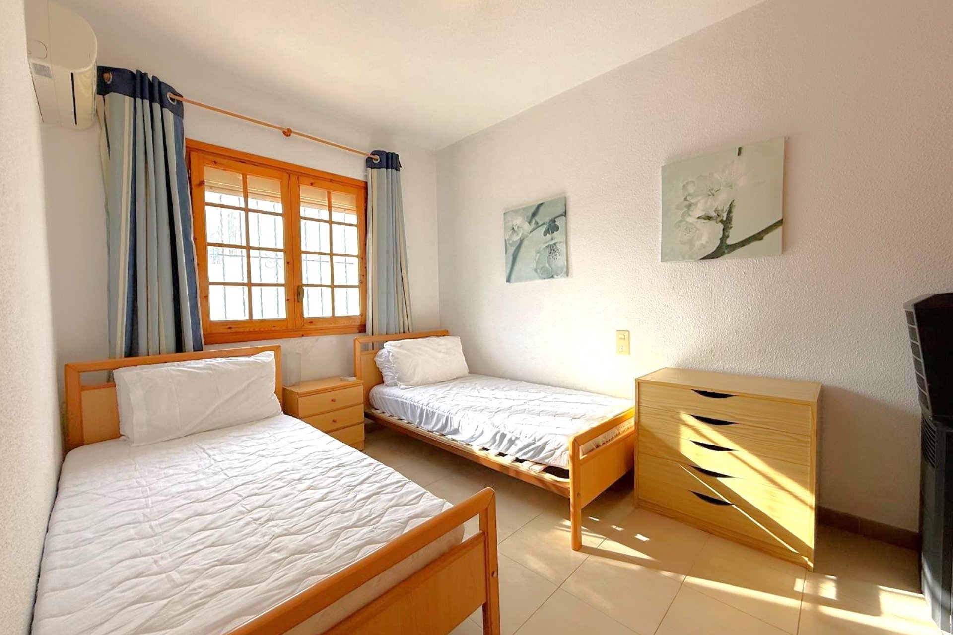 Resale - Townhouse -
Orihuela Costa - Villamartín