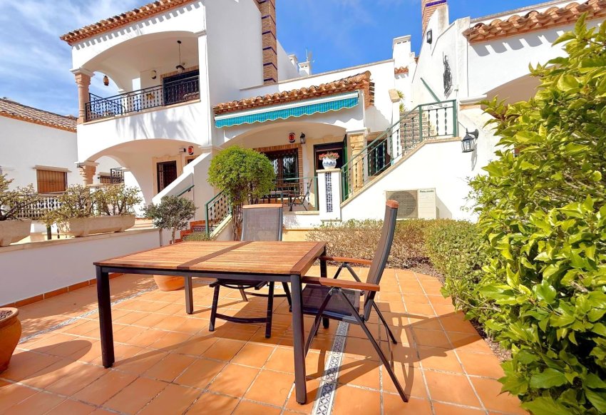 Resale - Townhouse -
Orihuela Costa - Villamartín