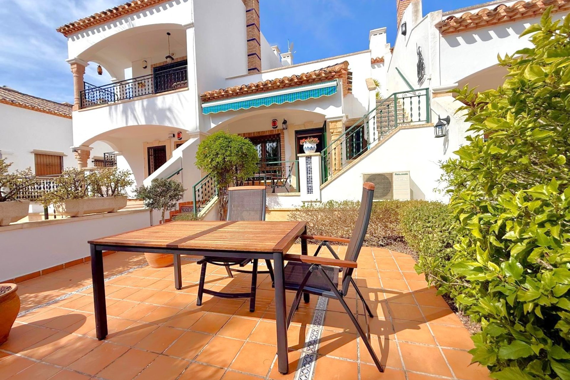 Resale - Townhouse -
Orihuela Costa - Villamartín