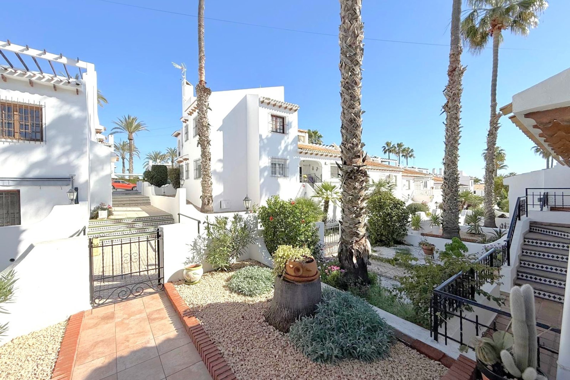 Resale - Townhouse -
Orihuela Costa - Villamartín